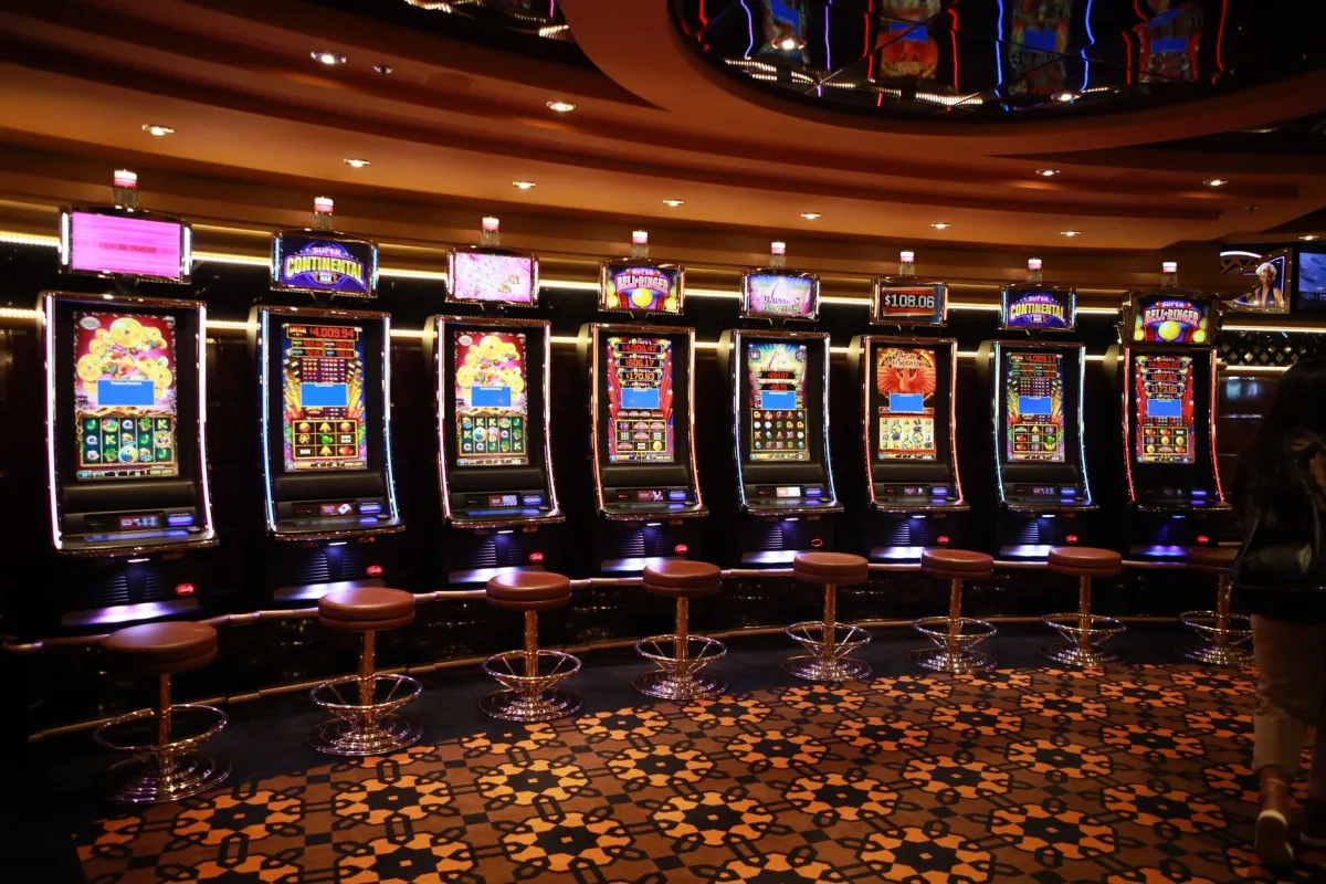Slots & Jackpots