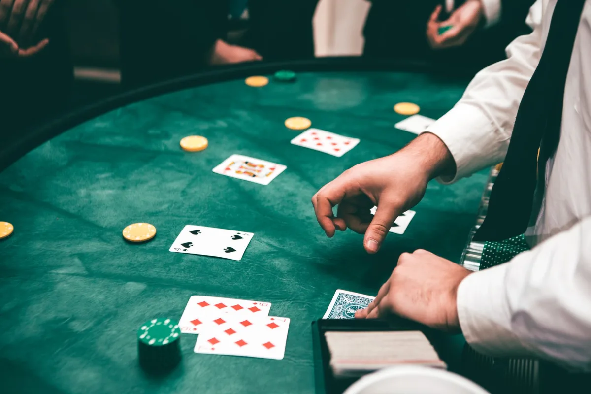 Live casino dealer table